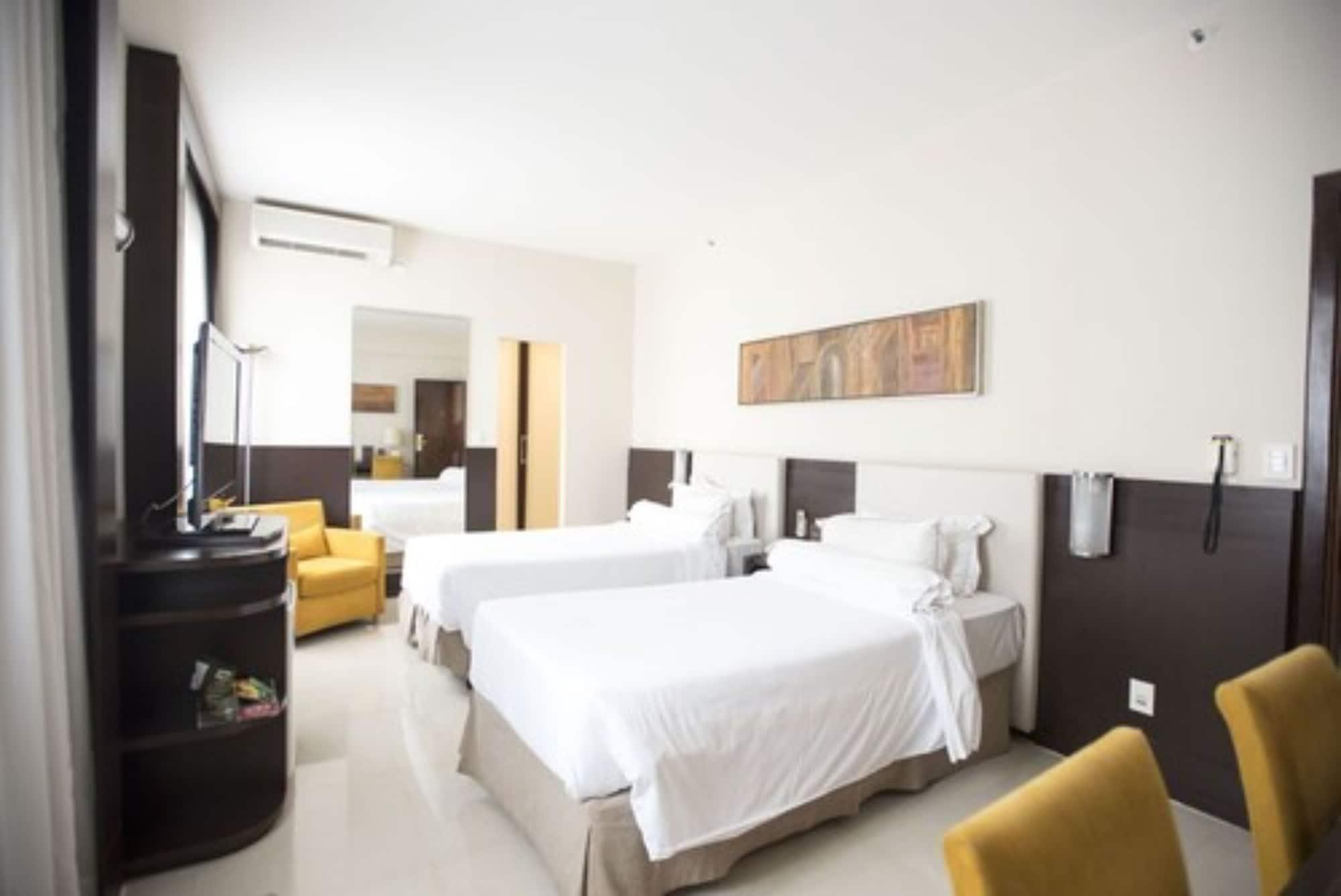 Royal Boutique Savassi Hotel Belo Horizonte Exterior foto A room at the hotel