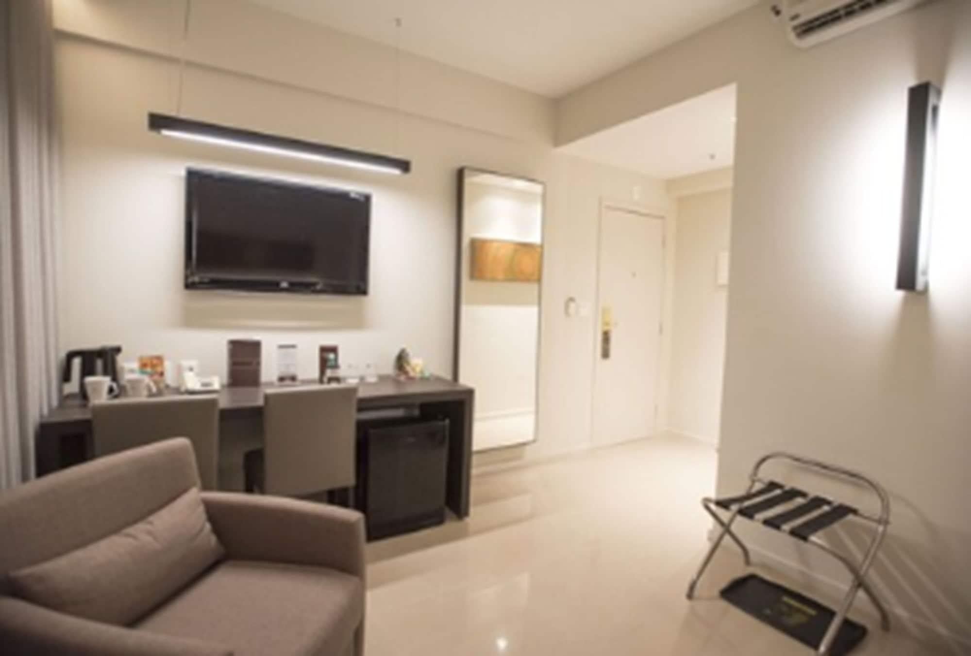 Royal Boutique Savassi Hotel Belo Horizonte Exterior foto A room at the hotel