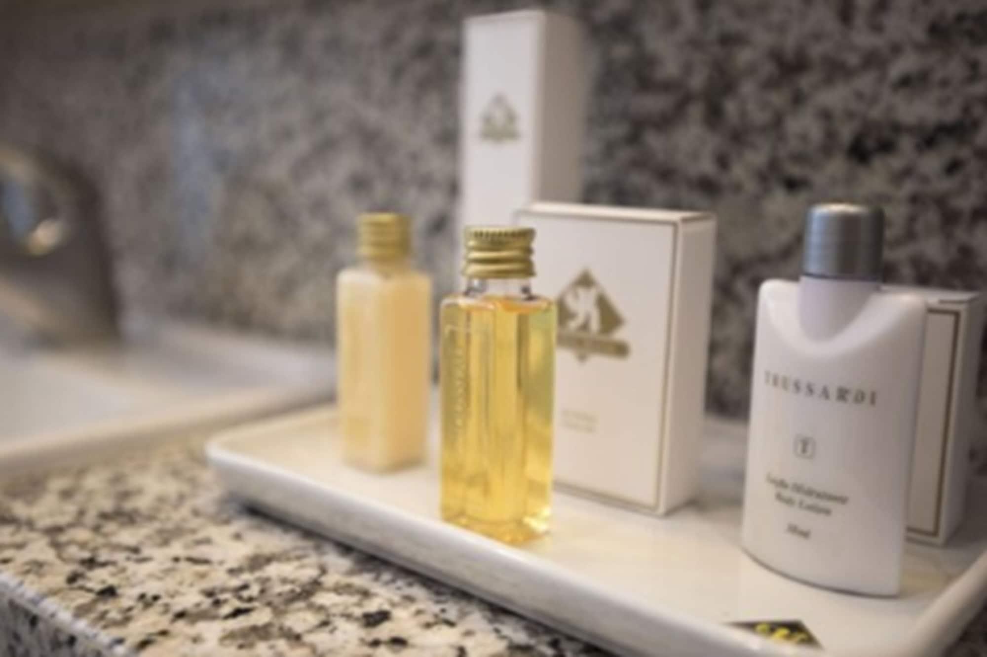 Royal Boutique Savassi Hotel Belo Horizonte Exterior foto A selection of amenities by the company
